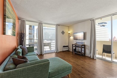 Rarely available 1-bedroom corner unit at Marine Surf - photo 4