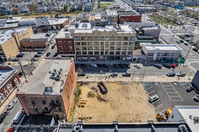 PERFECT OPPORTUNITY ZONE INVESTMENT: This downtown building is - photo 5