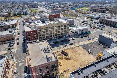 PERFECT OPPORTUNITY ZONE INVESTMENT: This downtown building is - photo 6