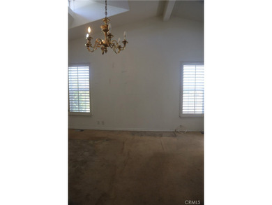 Great opportunity to own a spacious 3-bedroom, 2-bath - photo 18