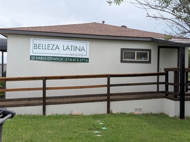 Versatile Commercial Property with Flexible Multi-Tenant or - photo 8