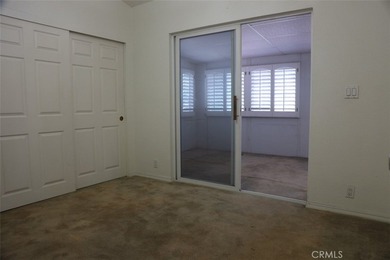 Great opportunity to own a spacious 3-bedroom, 2-bath - photo 30