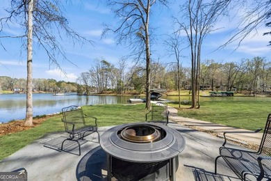 Wake up to peaceful water views and spend your days enjoying the - photo 3