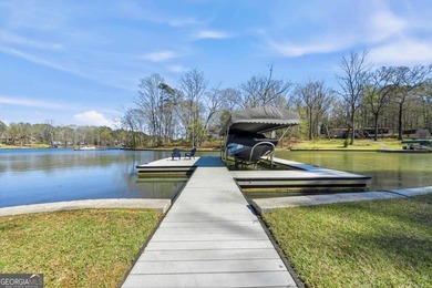 Wake up to peaceful water views and spend your days enjoying the - photo 4