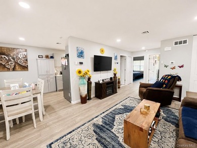 Beautiful Greenbriar completely renovated in 2022 with new - photo 5