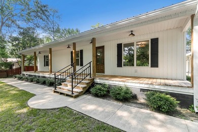 Enjoy a peaceful setting near Lake Eufaula, with public boat - photo 4