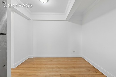Welcome to 4501 Broadway, Apt. 4G in Hudson Heights. This bright - photo 11