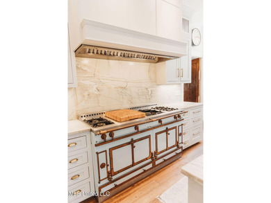 Charm, character, and craftsmanship on Historic Grand Boulevard! - photo 13