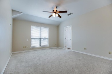 Discover this charming 3-bedroom, 2-bathroom home located in the - photo 16