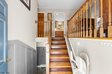 Updated & move-in ready: spacious, well-maintained 4-bedroom - photo 18