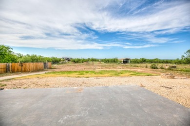 Discover this charming 3-bedroom, 2-bathroom home located in the - photo 28