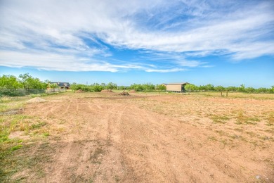 Discover this charming 3-bedroom, 2-bathroom home located in the - photo 30