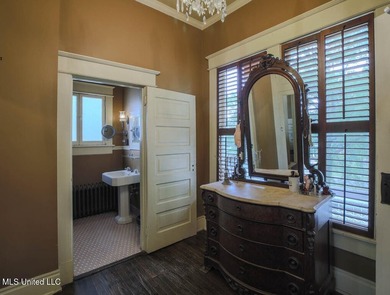 Charm, character, and craftsmanship on Historic Grand Boulevard! - photo 42