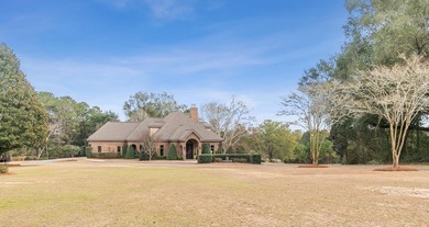 Just nine miles from The Circle, this extraordinary 72 acre - photo 3