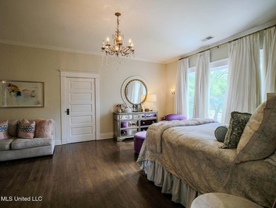 Charm, character, and craftsmanship on Historic Grand Boulevard! - photo 44