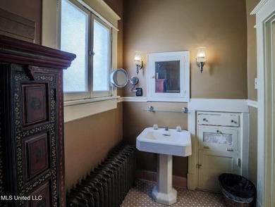 Charm, character, and craftsmanship on Historic Grand Boulevard! - photo 48
