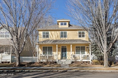 This property within Village Homes may just check all the boxes - photo 1