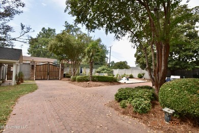 Charm, character, and craftsmanship on Historic Grand Boulevard! - photo 57