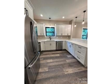 New Construction home with 4 bedrooms and 2.5 bathrooms close to - photo 10