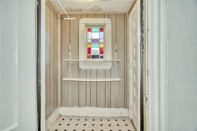 Fantastic opportunity to own a spacious 3-bedroom, 2-bath home - photo 16