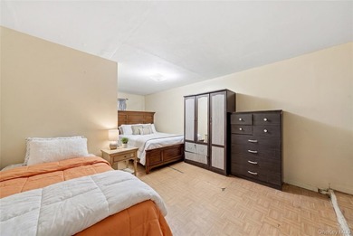 Welcome to this spacious hi-ranch in Bay Shore, offering endless - photo 23