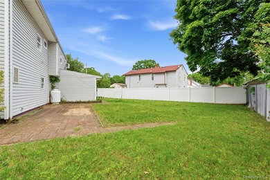 Welcome to this spacious hi-ranch in Bay Shore, offering endless - photo 25