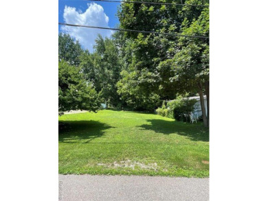 Cass Lake Lot For Sale in Keego Harbor Michigan