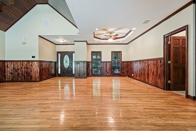 Welcome home to this thoughtfully designed 3BR/3BA residence - photo 13