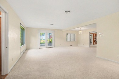 The best opportunities are all about location, and this one is - photo 14