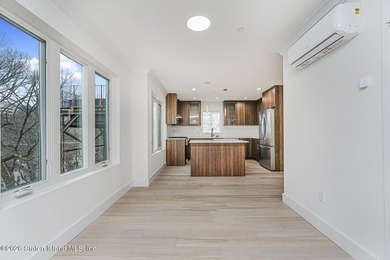 Luxury New Construction in Grymes Hill Introducing a newly - photo 15
