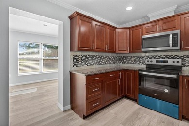 This Beautiful 2 Bedroom 2 Bath Dual Primary has an amazing - photo 18