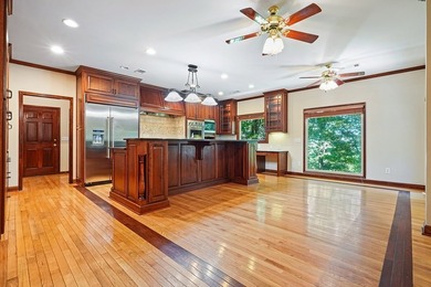 Welcome home to this thoughtfully designed 3BR/3BA residence - photo 18