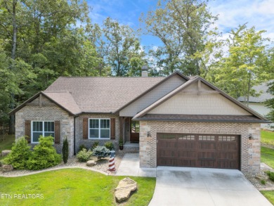 Lake Home For Sale in Crossville, Tennessee