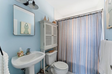 Welcome to 404-06 E Farragut Road Unit 7 - a beautifully - photo 24