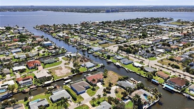Build your dream home in the highly desirable Yacht Club area of - photo 4