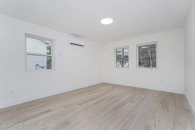 Luxury New Construction in Grymes Hill Introducing a newly - photo 24