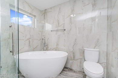 Luxury New Construction in Grymes Hill Introducing a newly - photo 25