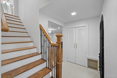 Welcome to this beautifully renovated Tudor, ideally located in - photo 26