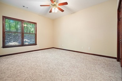 Welcome home to this thoughtfully designed 3BR/3BA residence - photo 30