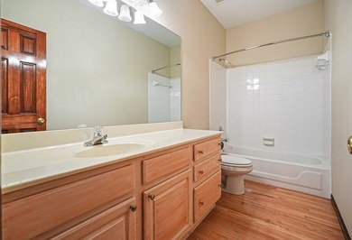 Welcome home to this thoughtfully designed 3BR/3BA residence - photo 32