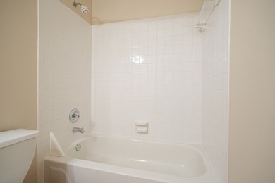 Welcome home to this thoughtfully designed 3BR/3BA residence - photo 33