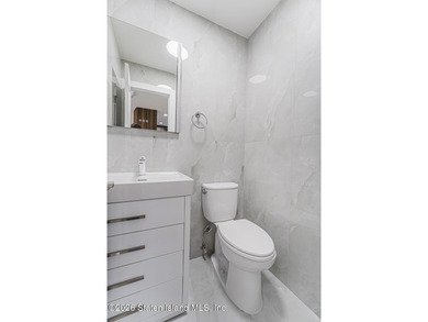 Luxury New Construction in Grymes Hill Introducing a newly - photo 35