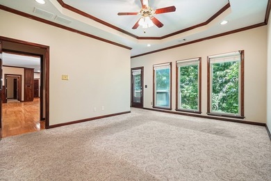 Welcome home to this thoughtfully designed 3BR/3BA residence - photo 36