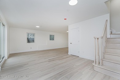 Luxury New Construction in Grymes Hill Introducing a newly - photo 37