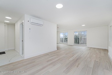 Luxury New Construction in Grymes Hill Introducing a newly - photo 40