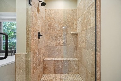 Welcome home to this thoughtfully designed 3BR/3BA residence - photo 41