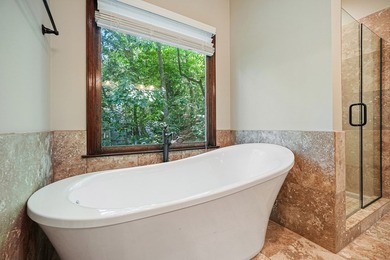 Welcome home to this thoughtfully designed 3BR/3BA residence - photo 42