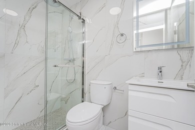 Luxury New Construction in Grymes Hill Introducing a newly - photo 42