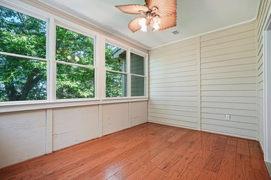 Welcome home to this thoughtfully designed 3BR/3BA residence - photo 45