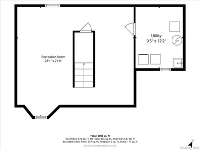 Welcome to this beautifully renovated Tudor, ideally located in - photo 47